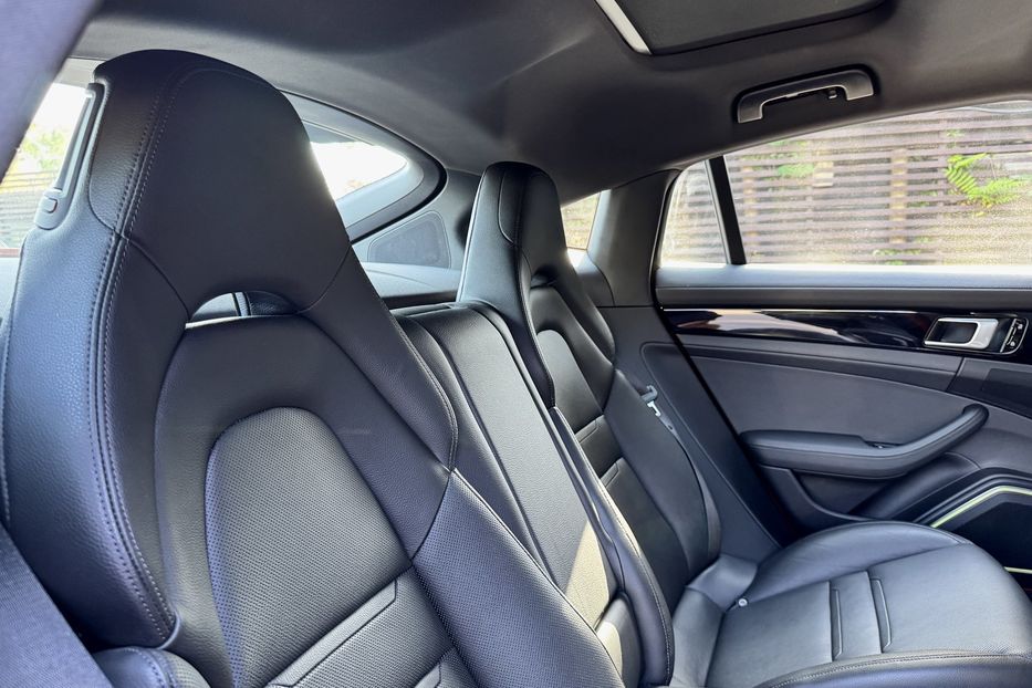 Продам Porsche Panamera 2020 года в Киеве