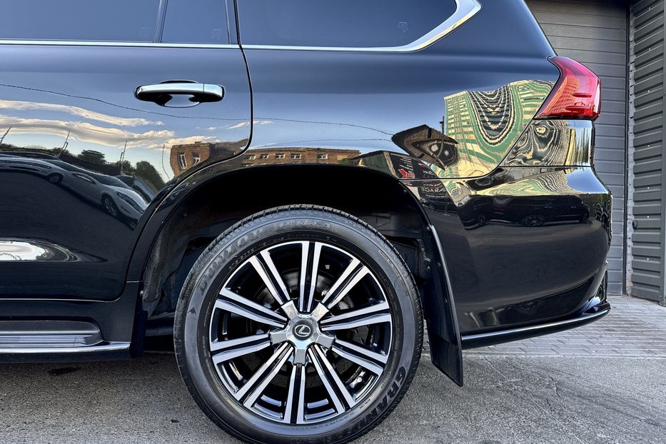 Продам Lexus LX 570 Luxury+  2019 года в Киеве