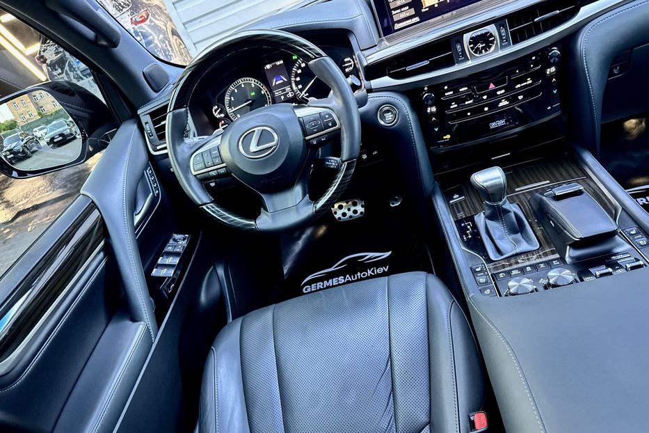 Продам Lexus LX 570 Luxury+  2019 года в Киеве