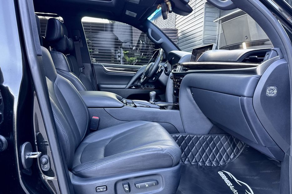Продам Lexus LX 570 Luxury+  2019 года в Киеве