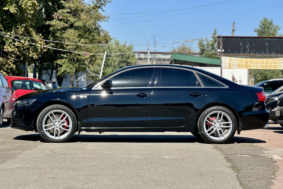 Продам Audi A6 2013 года в Киеве