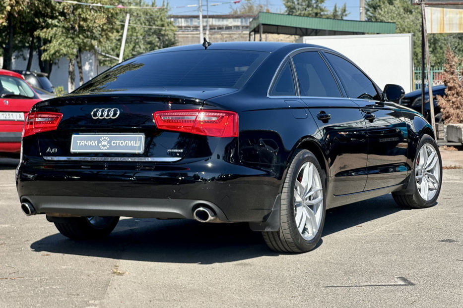 Продам Audi A6 2013 года в Киеве