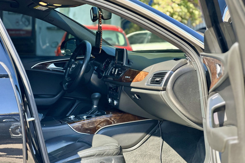 Продам Audi A6 2013 года в Киеве