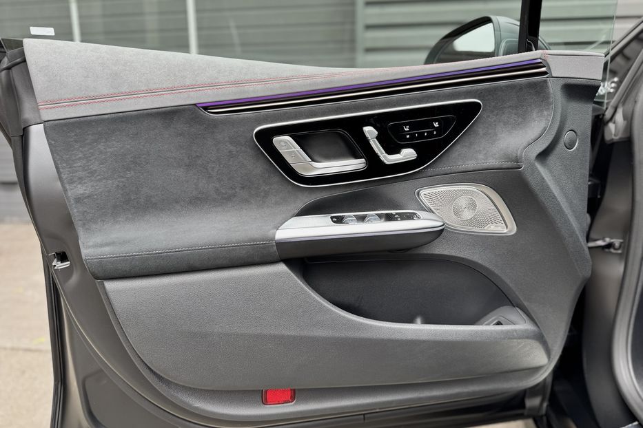 Продам Mercedes-Benz AMG EQE 53 4Matic+ 2023 года в Киеве