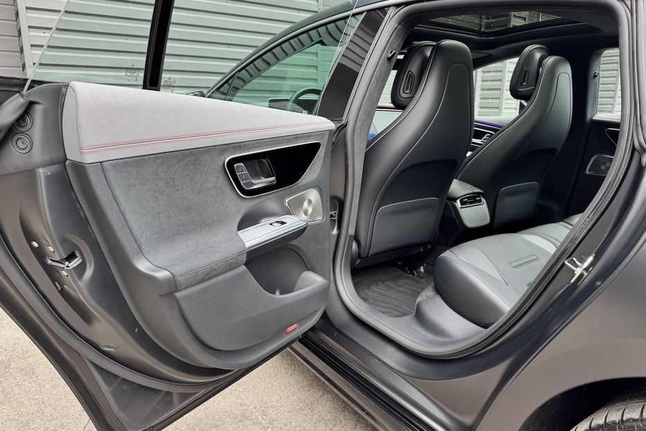 Продам Mercedes-Benz AMG EQE 53 4Matic+ 2023 года в Киеве