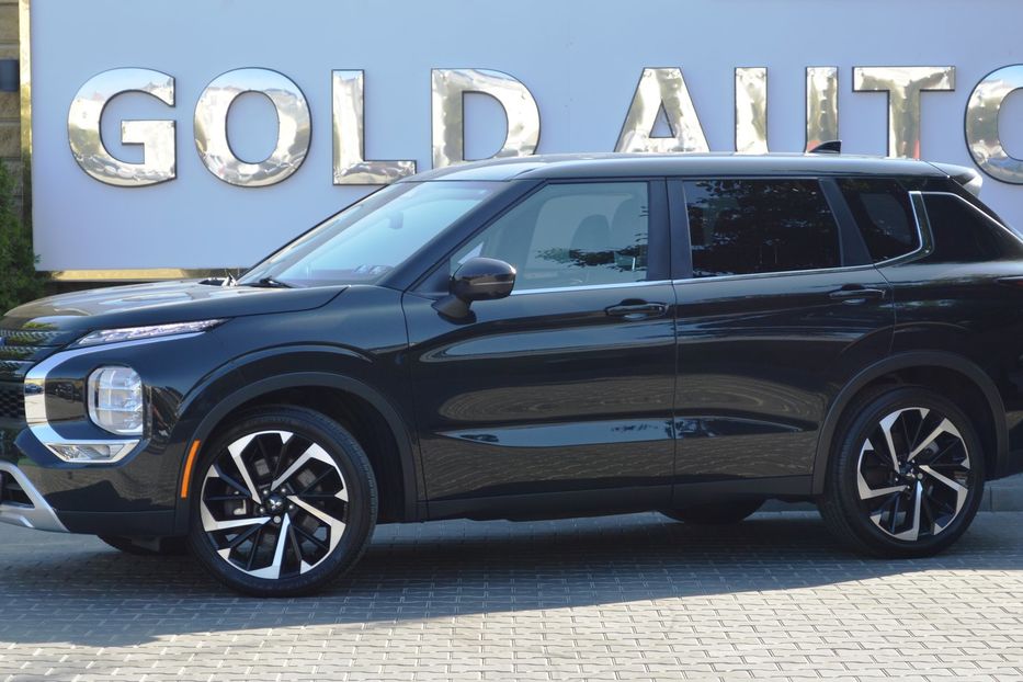 Продам Mitsubishi Outlander 2021 года в Одессе