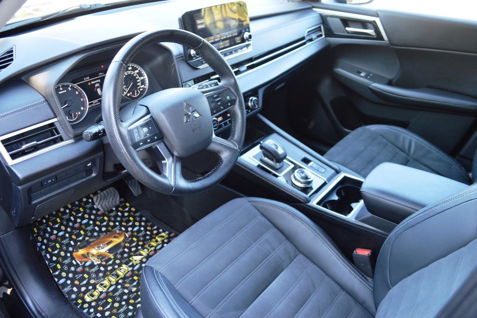 Продам Mitsubishi Outlander 2021 года в Одессе