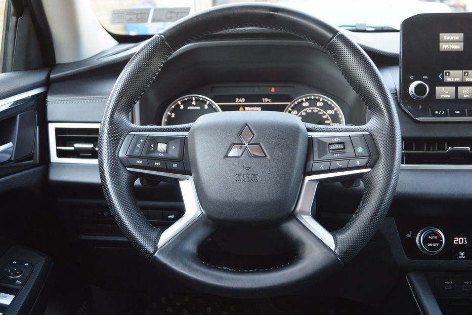 Продам Mitsubishi Outlander 2021 года в Одессе