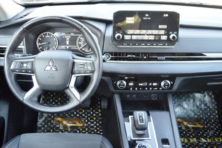 Продам Mitsubishi Outlander 2021 года в Одессе
