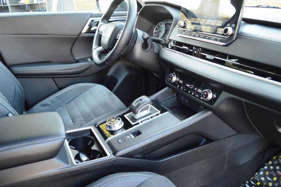 Продам Mitsubishi Outlander 2021 года в Одессе