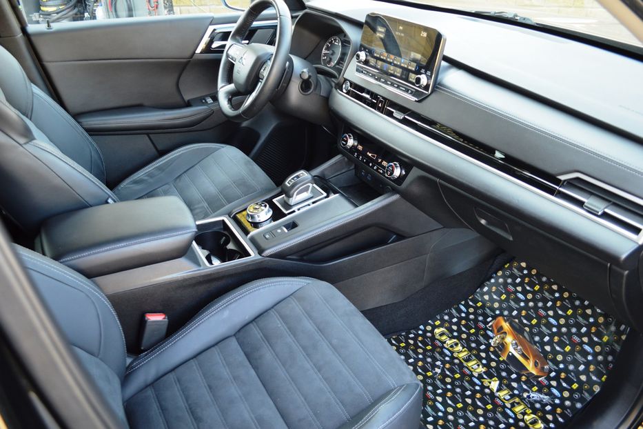 Продам Mitsubishi Outlander 2021 года в Одессе