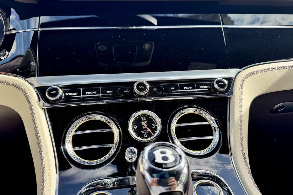 Продам Bentley Continental GT Mulliner  2022 года в Киеве