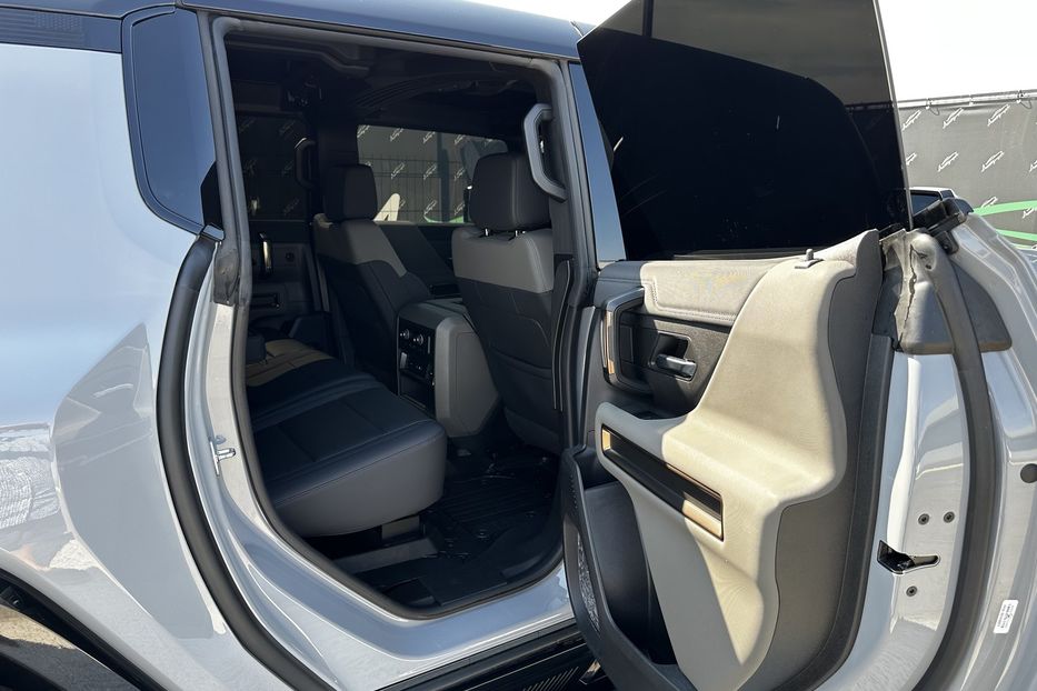 Продам Hummer Hummer EV 4x4 SUV 2024 года в Киеве