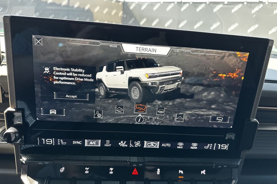 Продам Hummer Hummer EV 4x4 SUV 2024 года в Киеве