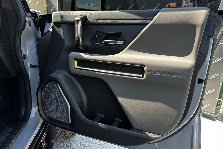Продам Hummer Hummer EV 4x4 SUV 2024 года в Киеве