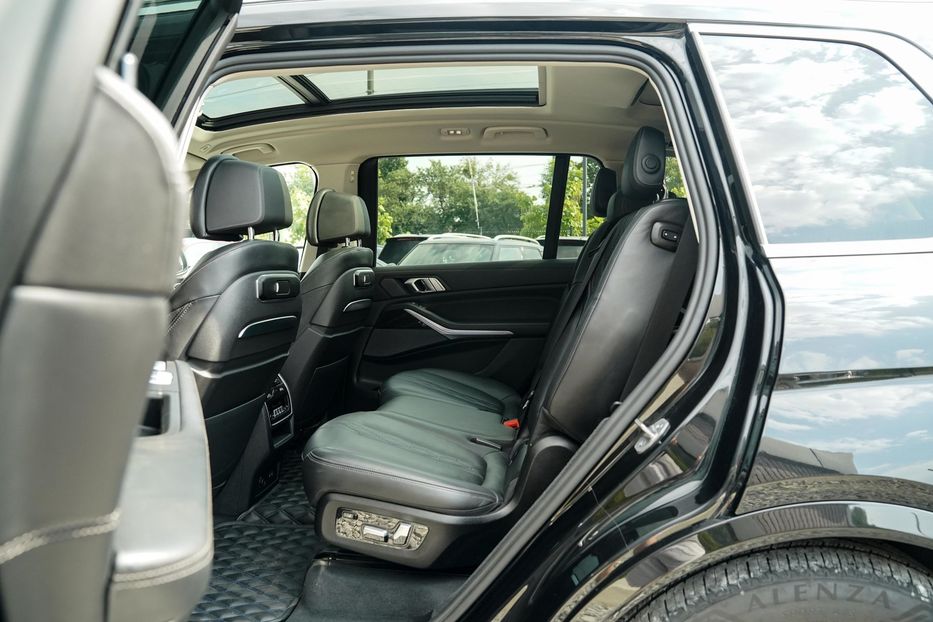 Продам BMW X7 xDrive40I 2022 года в Черновцах
