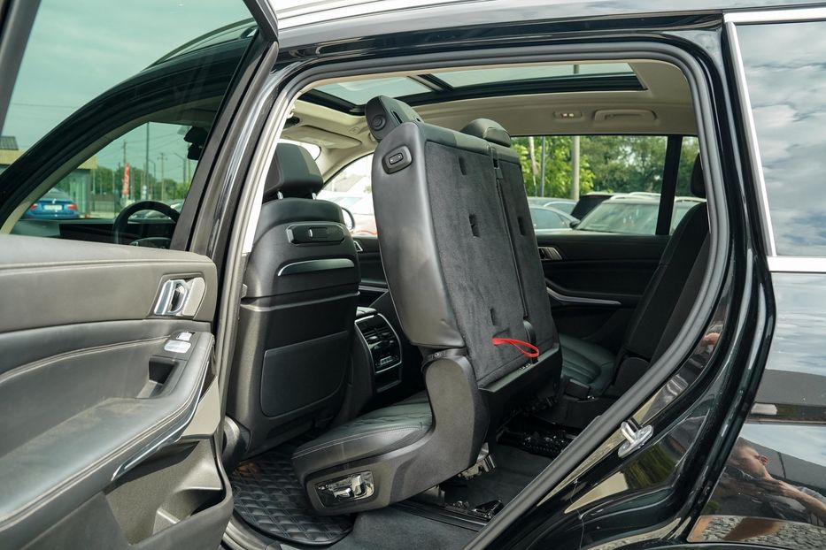 Продам BMW X7 xDrive40I 2022 года в Черновцах