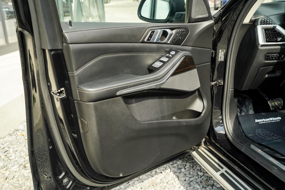 Продам BMW X7 xDrive40I 2022 года в Черновцах