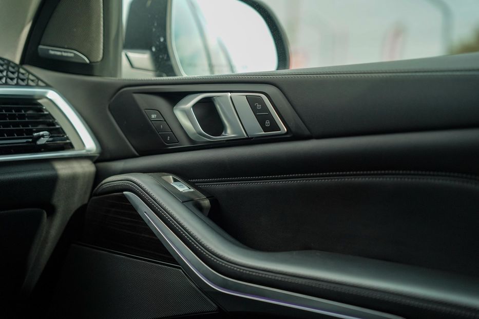Продам BMW X7 xDrive40I 2022 года в Черновцах