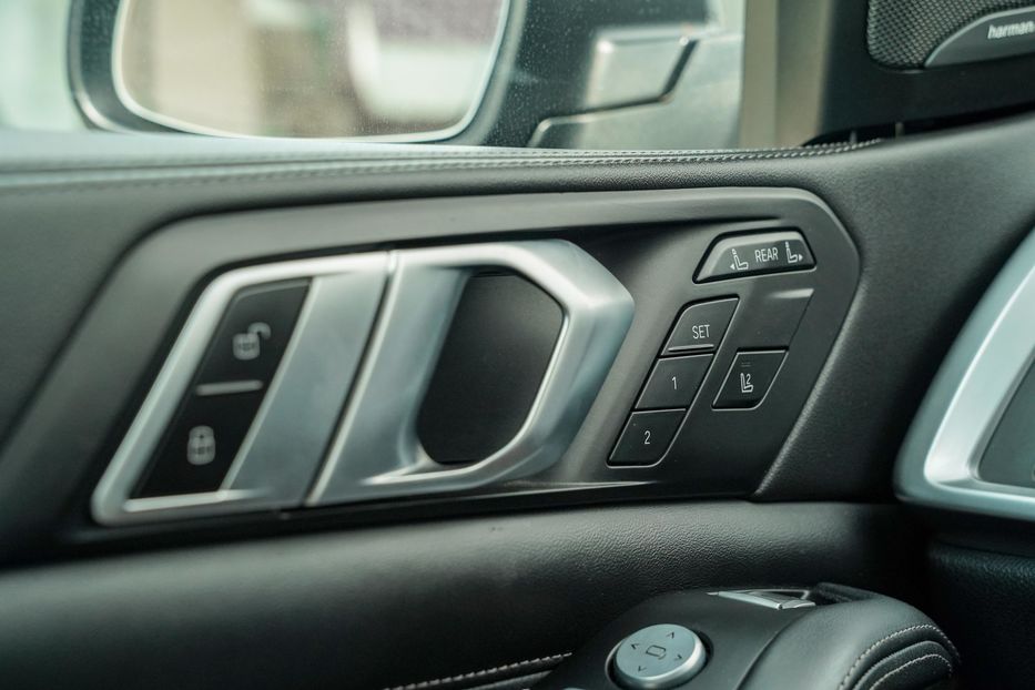Продам BMW X7 xDrive40I 2022 года в Черновцах