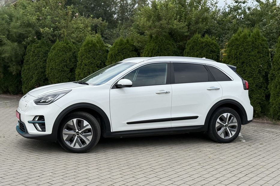 Продам Kia Niro 64квт АВТО В РІВНОМ 2021 года в Львове