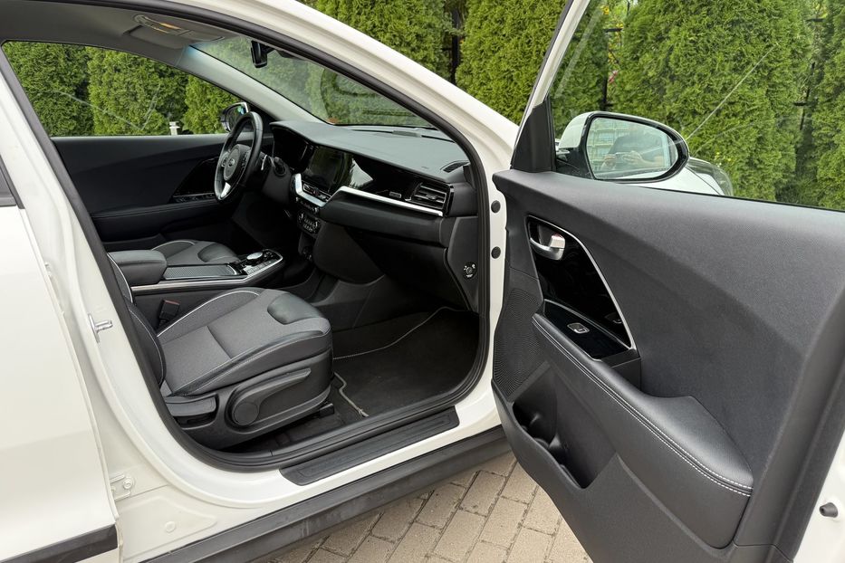 Продам Kia Niro 64квт АВТО В РІВНОМ 2021 года в Львове