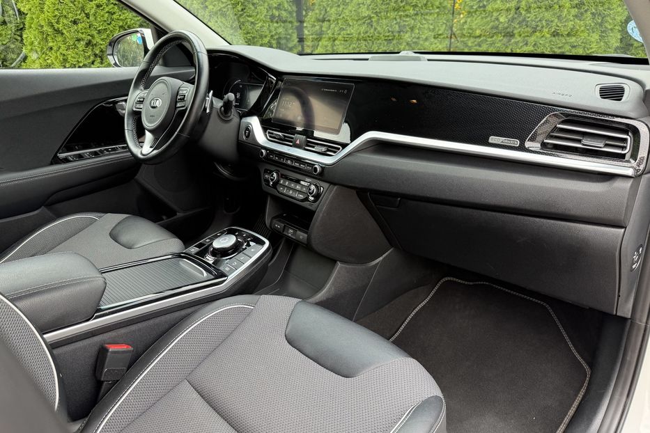 Продам Kia Niro 64квт АВТО В РІВНОМ 2021 года в Львове