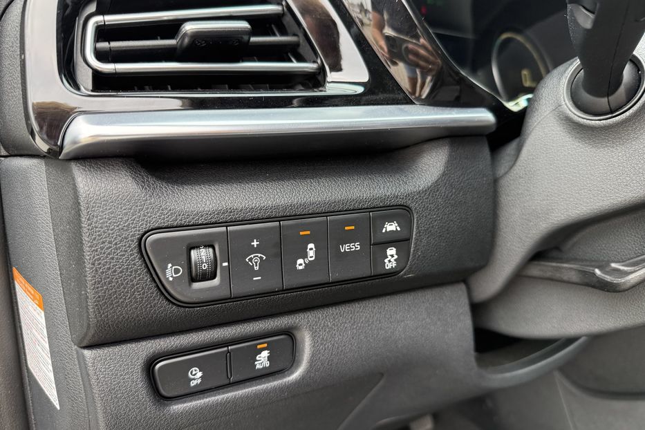 Продам Kia Niro 64квт АВТО В РІВНОМ 2021 года в Львове