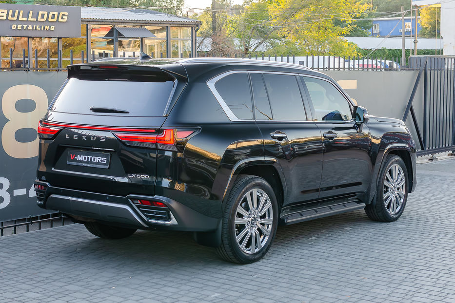Продам Lexus LX 570 LX600 Superior 2023 года в Киеве