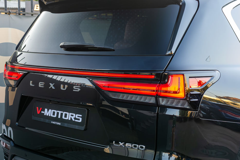 Продам Lexus LX 570 LX600 Superior 2023 года в Киеве