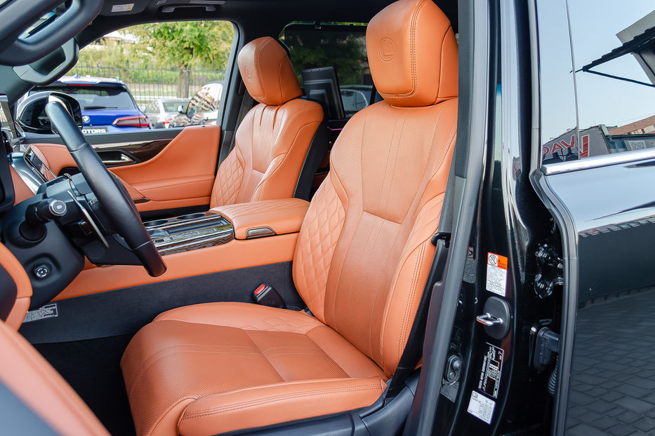 Продам Lexus LX 570 LX600 Superior 2023 года в Киеве