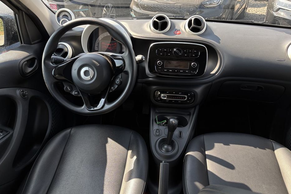 Продам Smart Forfour 22 квт 2018 года в Львове
