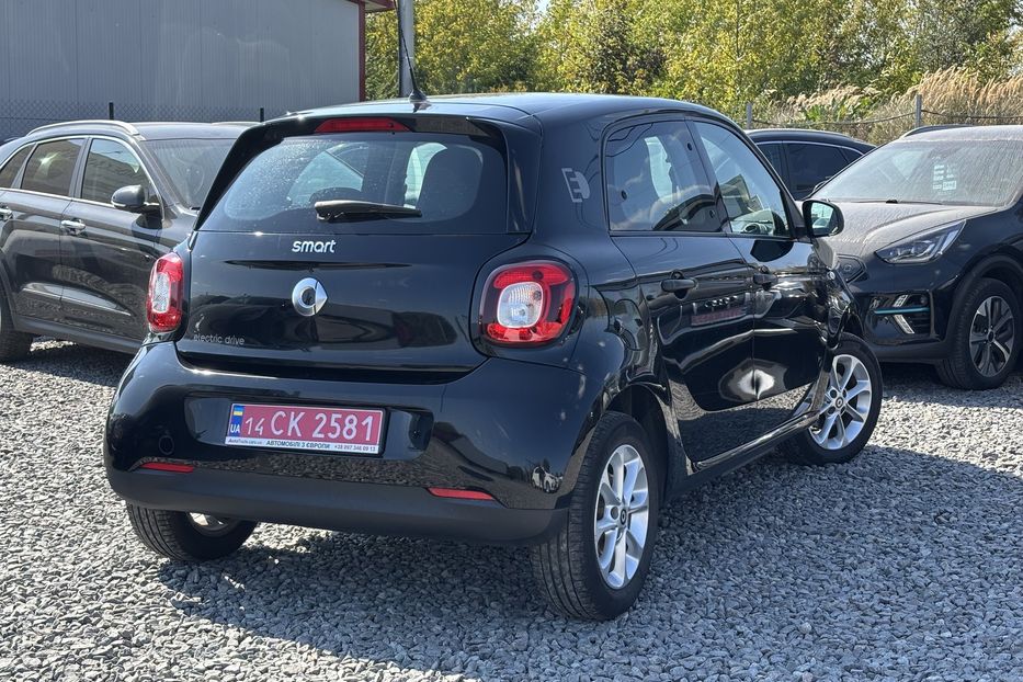 Продам Smart Forfour 22 квт 2018 года в Львове