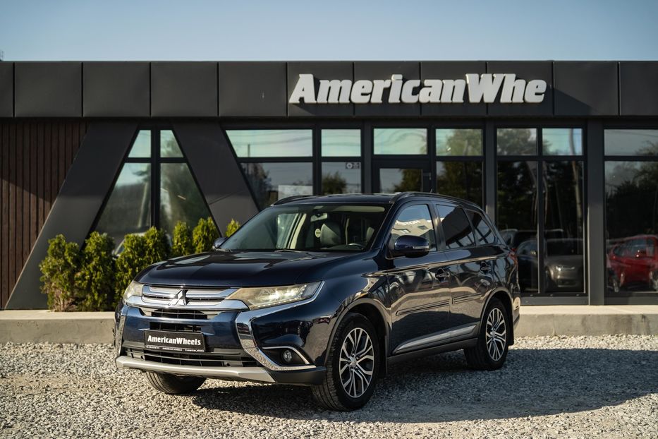 Продам Mitsubishi Outlander SE 2016 года в Черновцах