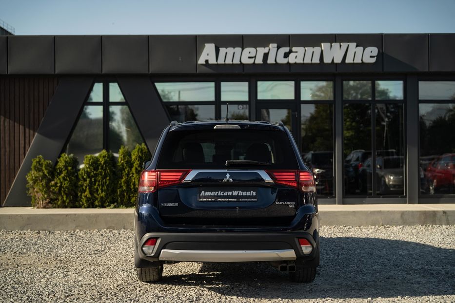 Продам Mitsubishi Outlander SE 2016 года в Черновцах