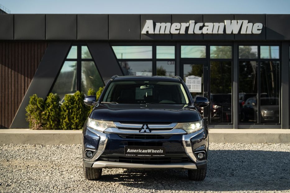 Продам Mitsubishi Outlander SE 2016 года в Черновцах