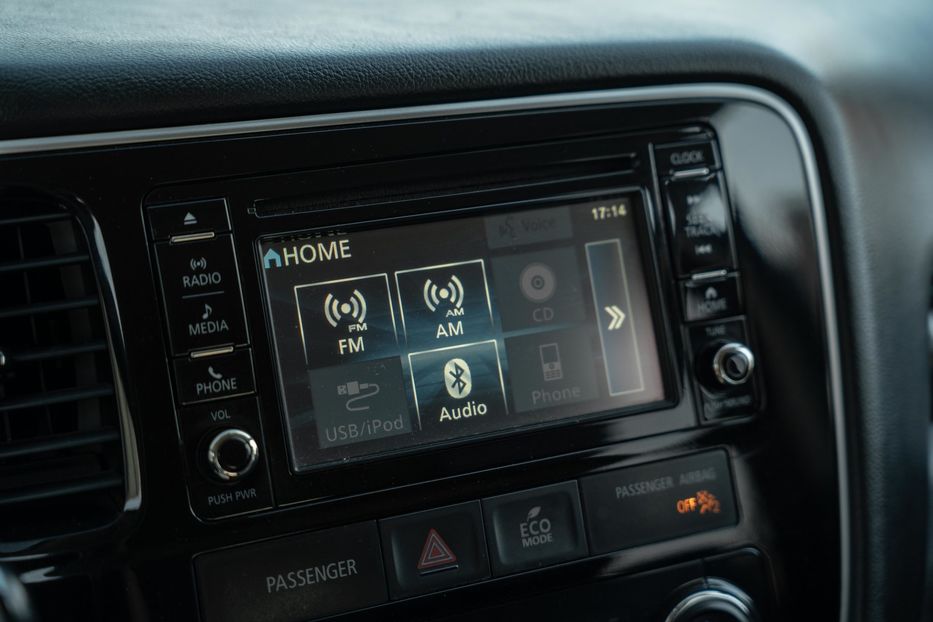 Продам Mitsubishi Outlander SE 2016 года в Черновцах
