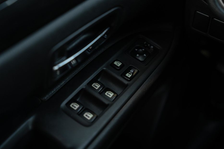 Продам Mitsubishi Outlander SE 2016 года в Черновцах