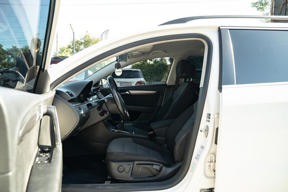 Продам Volkswagen Passat B7 2011 года в Черновцах