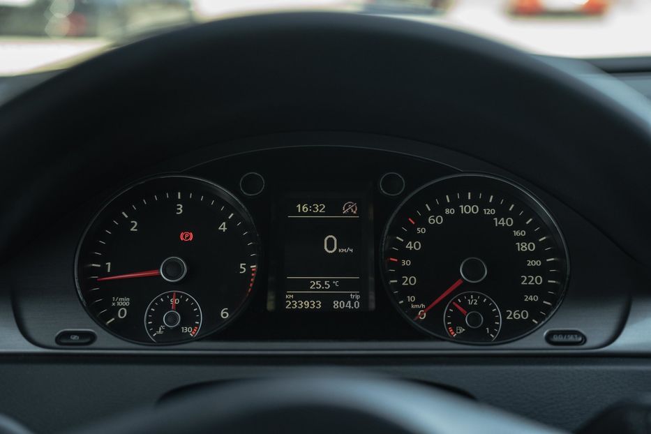 Продам Volkswagen Passat B7 2011 года в Черновцах