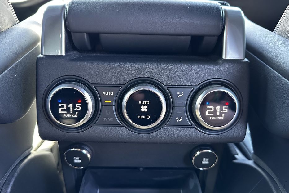 Продам Land Rover Discovery 5 HSE Luxury 2019 года в Киеве