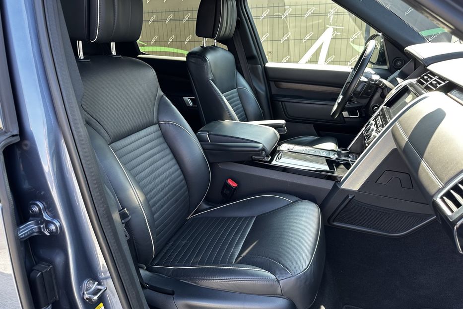 Продам Land Rover Discovery 5 HSE Luxury 2019 года в Киеве