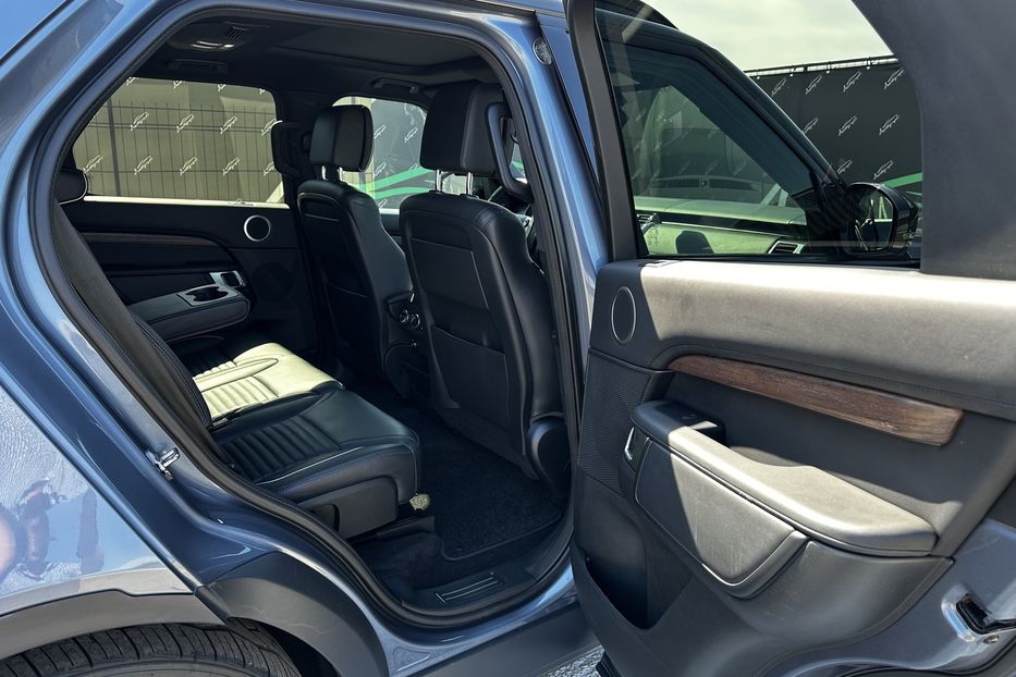 Продам Land Rover Discovery 5 HSE Luxury 2019 года в Киеве