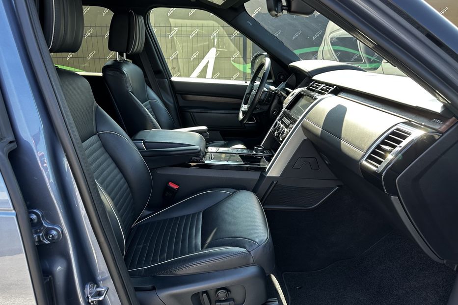 Продам Land Rover Discovery 5 HSE Luxury 2019 года в Киеве