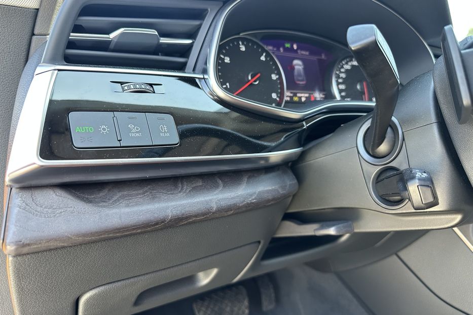 Продам Audi Q8 TDI Quattro 2019 года в Киеве