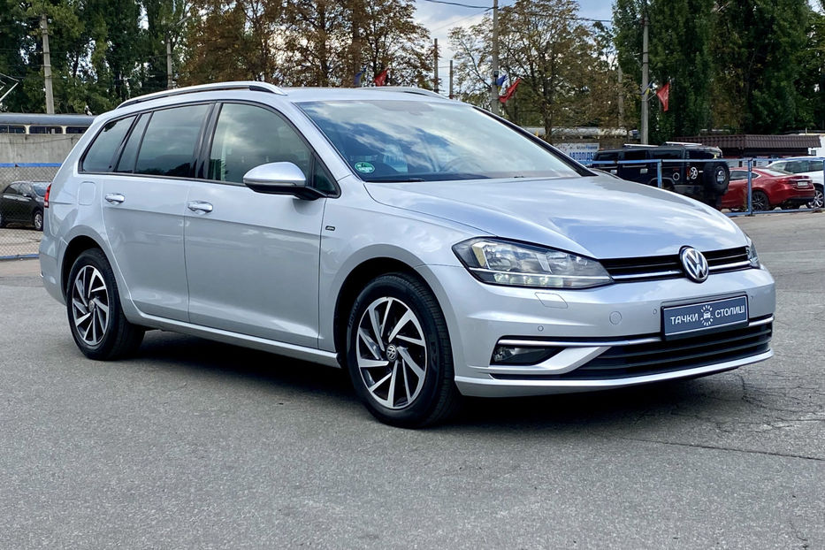 Продам Volkswagen Golf VII 2018 года в Киеве
