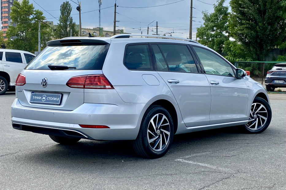 Продам Volkswagen Golf VII 2018 года в Киеве
