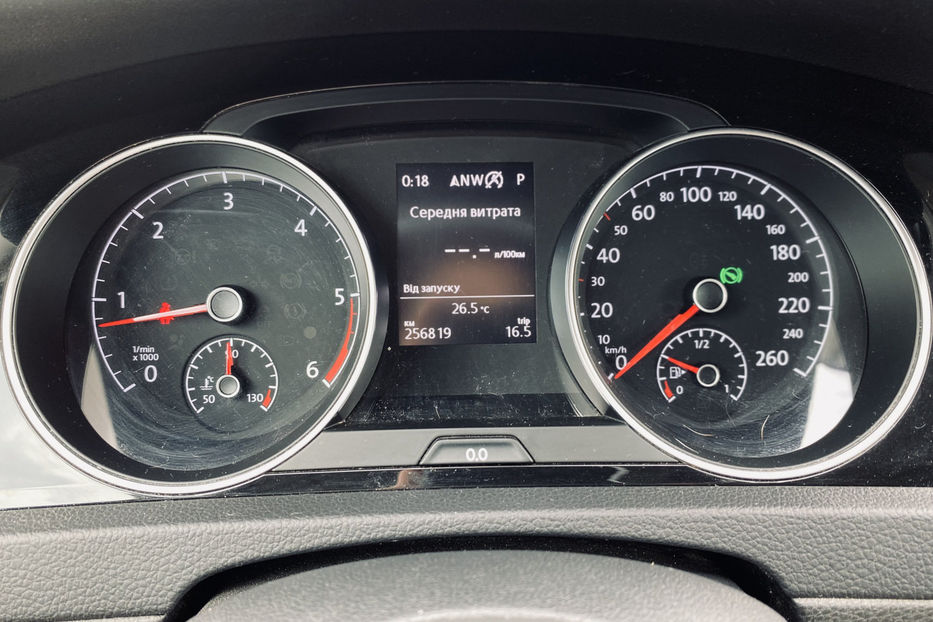 Продам Volkswagen Golf VII 2018 года в Киеве