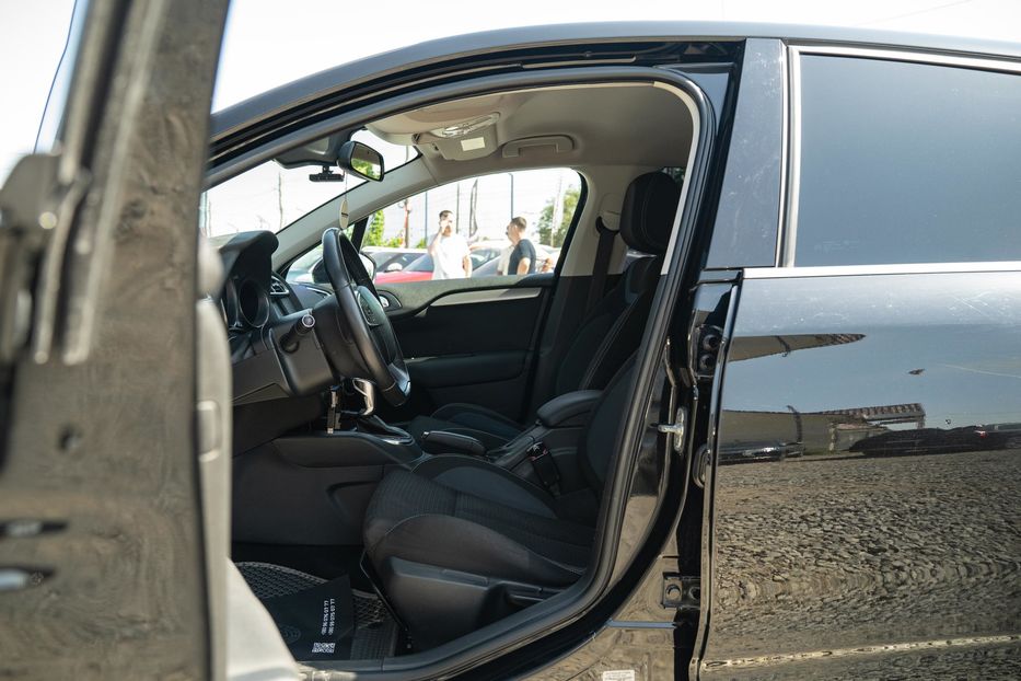 Продам Citroen C4 2016 года в Черновцах
