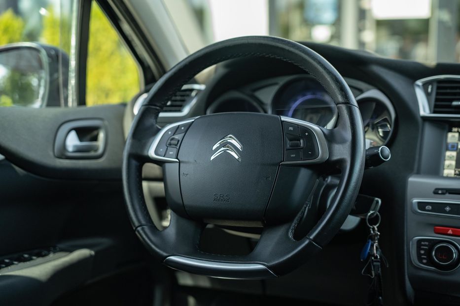 Продам Citroen C4 2016 года в Черновцах